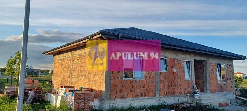 Gulia, casa parter 4 camere + dependinte 112 mp utili, curte 470 mp
