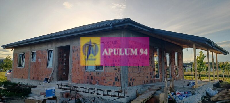 Gulia, casa parter 4 camere + dependinte 112 mp utili, curte 470 mp