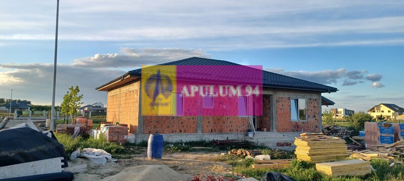 Gulia, casa parter 4 camere + dependinte 112 mp utili, curte 470 mp
